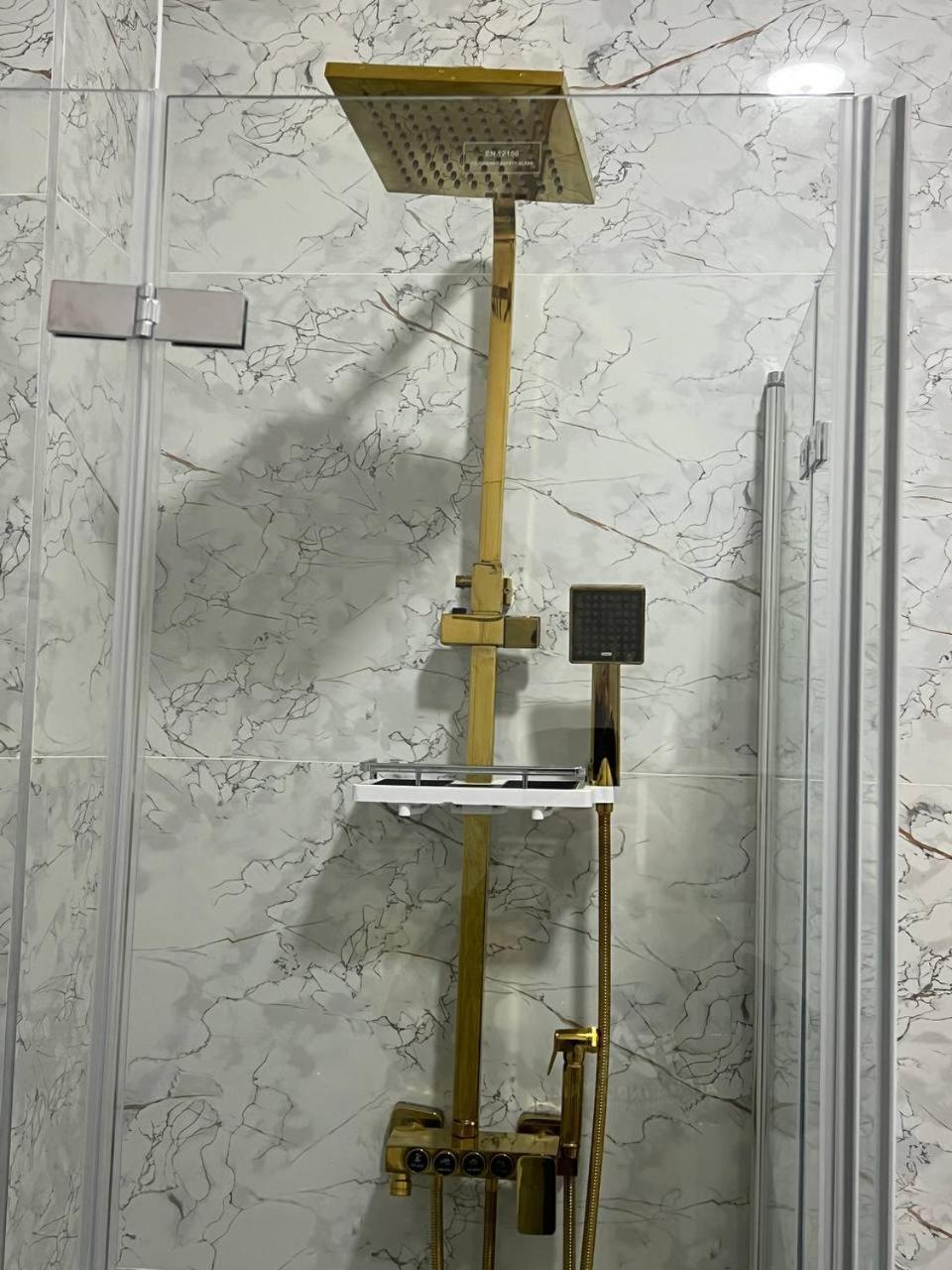 Messe Und Monteurzimmer Sehnde Exteriör bild