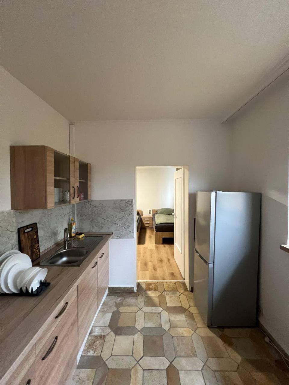 Messe Und Monteurzimmer Sehnde Exteriör bild
